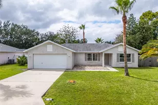 7 Burton Pl, Palm Coast, FL 32137 - Photo 1