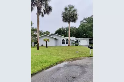 3 Carr Court, Palm Coast, FL 32137 - Photo 1