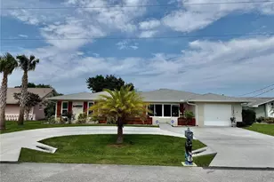 15 Cloverdale Ct S, Palm Coast, FL 32137 - Photo 1