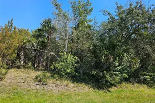 8 Central Pl, Palm Coast, FL 32137 - Photo 1