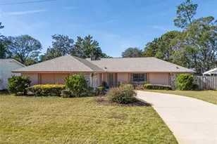 35 Brunett Ln, Palm Coast, FL 32137 - Photo 1