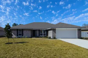 8 Louvet Ln, Palm Coast, FL 32137 - Photo 1