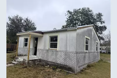 283 Newcomb Street, New Smyrna Beach, FL 32168 - Photo 1