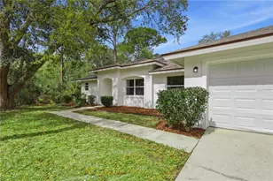 10 Pebbleton Pl, Palm Coast, FL 32164 - Photo 1