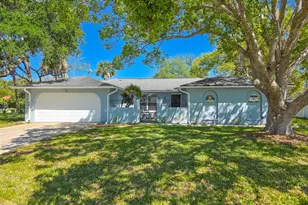 5 Emerald Cir, Ormond Beach, FL 32174 - Photo 1