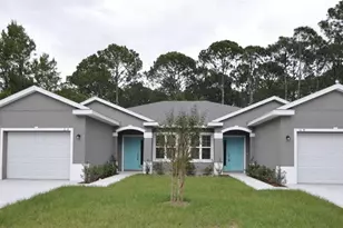11 Ullynn Pl, Palm Coast, FL 32164 - Photo 1