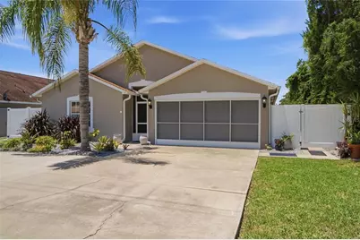 15 Comet Court, Palm Coast, FL 32137 - Photo 1