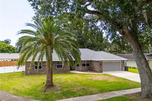 923 Sand Crest Dr, Port Orange, FL 32127 - Photo 1