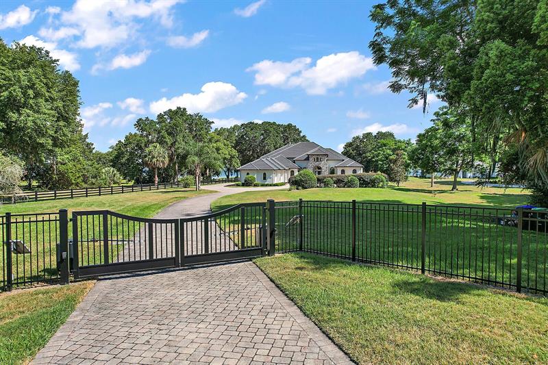 5211 Dora Dr, Mount Dora, FL 32757 MLS G5055624 Coldwell Banker