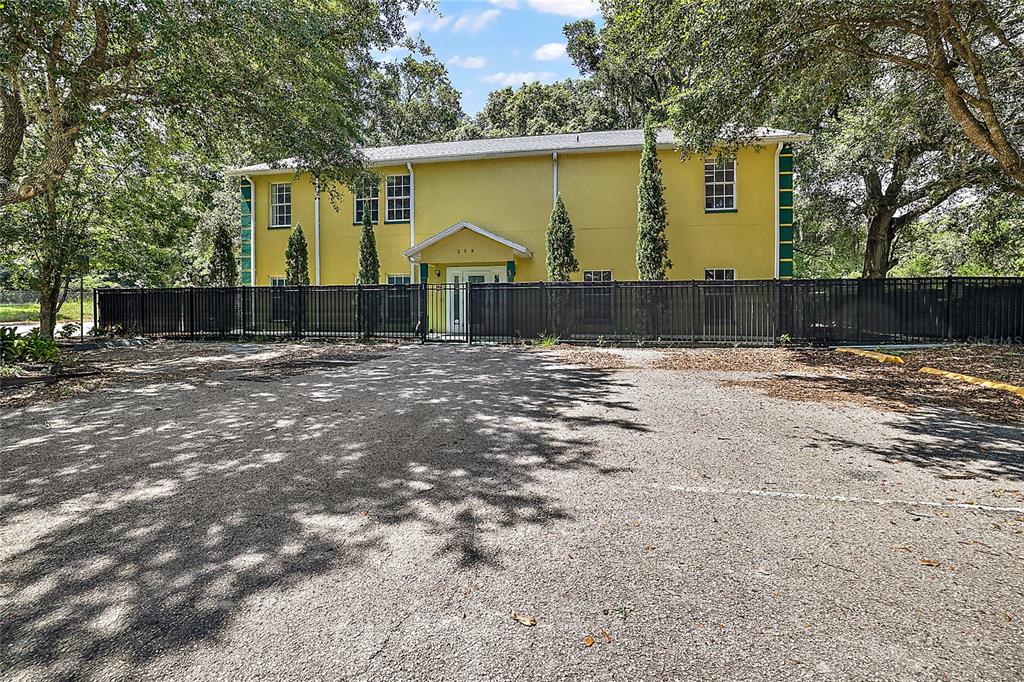 309 Orange St, Lady Lake, FL 32159 MLS G5057595 Coldwell Banker