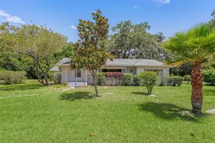 304 E Noble Ave, Bushnell, FL 33513 - Photo 1