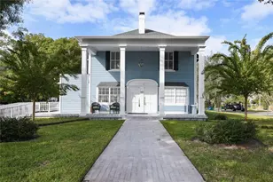 851 N Donnelly St, Mount Dora, FL 32757 - Photo 1