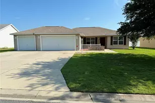 12046 NE 51st Cir, Oxford, FL 34484 - Photo 1