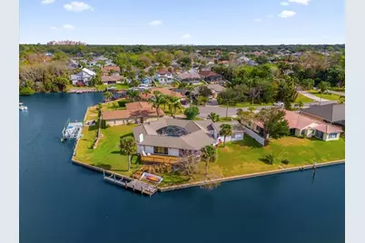 9 Crow Court, Palm Coast, FL 32137 - Photo 1