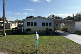 975 Cr 461, Lake Panasoffkee, FL 33538 - Photo 1