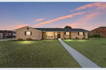 3437 Starfish Avenue, Fruitland Park, FL 34731 - Photo 1