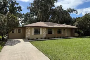 403 W Palm Ave, Bushnell, FL 33513 - Photo 1