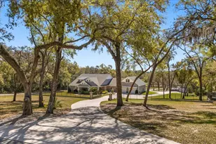 2600 Robie Ave, Mount Dora, FL 32757 - Photo 1