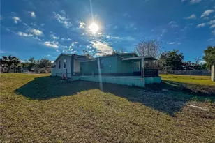 103 Caroline Ave, Lady Lake, FL 32159 - Photo 1