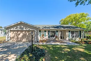 25642 Oak Alley, Leesburg, FL 34748 - Photo 1