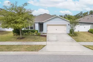 1731 Point O Woods Ct, Mount Dora, FL 32757 - Photo 1