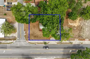 600 Powell St, Wildwood, FL 34785 - Photo 1