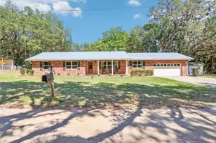 42116 E Lakeview Dr, Altoona, FL 32702 - Photo 1