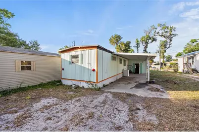 1098 NW 7th Boulevard, Lake Panasoffkee, FL 33538 - Photo 1