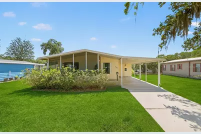 104 Winterberry Avenue, Wildwood, FL 34785 - Photo 1