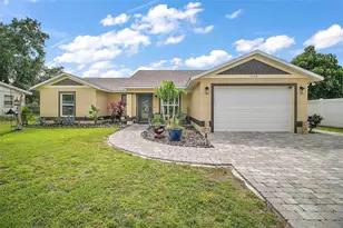 1204 Monterey Dr, Eustis, FL 32726 - Photo 1