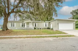 25156 Buttonwood Dr, Astatula, FL 34705 - Photo 1
