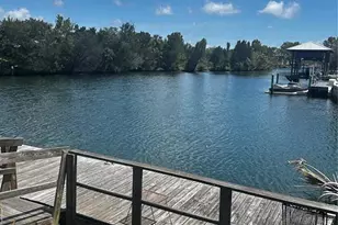 11 SE Kings Bay Dr, Crystal River, FL 34429 - Photo 1