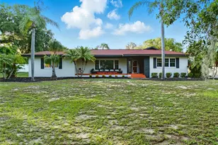 9269 Silver Lake Dr, Leesburg, FL 34788 - Photo 1