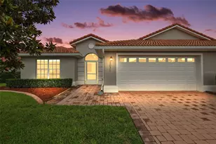 5071 Harbour Dr, Oxford, FL 34484 - Photo 1