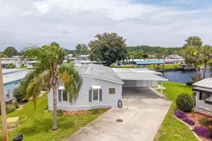 1054 Shawn Ct, Tavares, FL 32778 - Photo 1