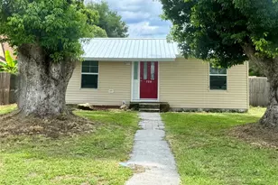 709 S Dixie Ave, Fruitland Park, FL 34731 - Photo 1