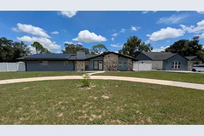 303 E Pomelo Street, Groveland, FL 34736 - Photo 1