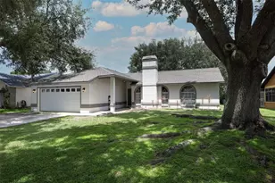 1005 Tony Cir, Saint Cloud, FL 34772 - Photo 1