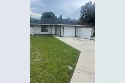 2438 Centennial Boulevard, Leesburg, FL 34748 - Photo 1