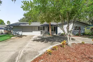 37345 Oak Ln, Umatilla, FL 32784 - Photo 1