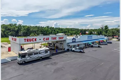 2520 US Highway 441/27, Fruitland Park, FL 34731 - Photo 1