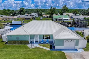 26608 E Cove Dr, Tavares, FL 32778 - Photo 1