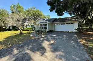 5246 Royal Oak Dr, Fruitland Park, FL 34731 - Photo 1