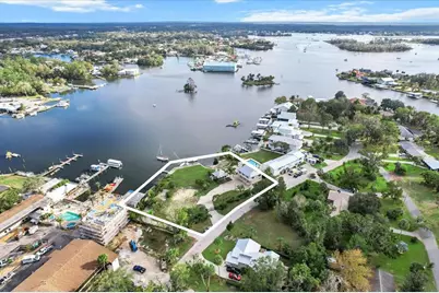 519 NW 7th Avenue, Crystal River, FL 34428 - Photo 1