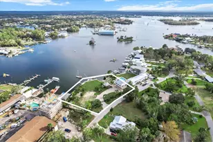 519 NW 7th Ave, Crystal River, FL 34428 - Photo 1