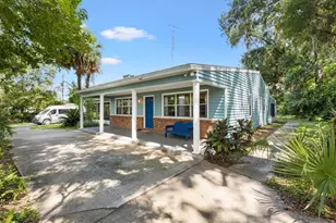 602 NW 111 Ln, Oxford, FL 34484 - Photo 1