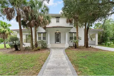 211 S Central Avenue, Umatilla, FL 32784 - Photo 1