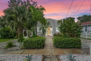 811 N Grandview St, Mount Dora, FL 32757 - Photo 1