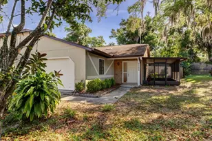 1106 Golf Club Ct, Mount Dora, FL 32757 - Photo 1