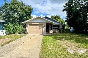 1010 Orange Ave, Tavares, FL 32778 - Photo 1